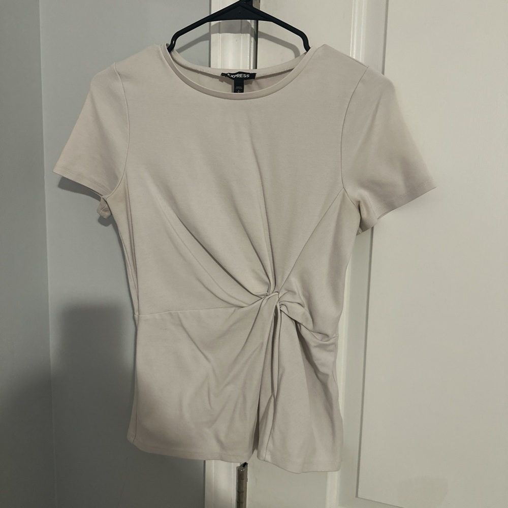 Express Cream Twist-Front Short Sleeve Top